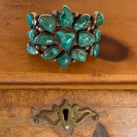 🌟Navajo Turquoise Sterling Cuff - Picture 2 of 16